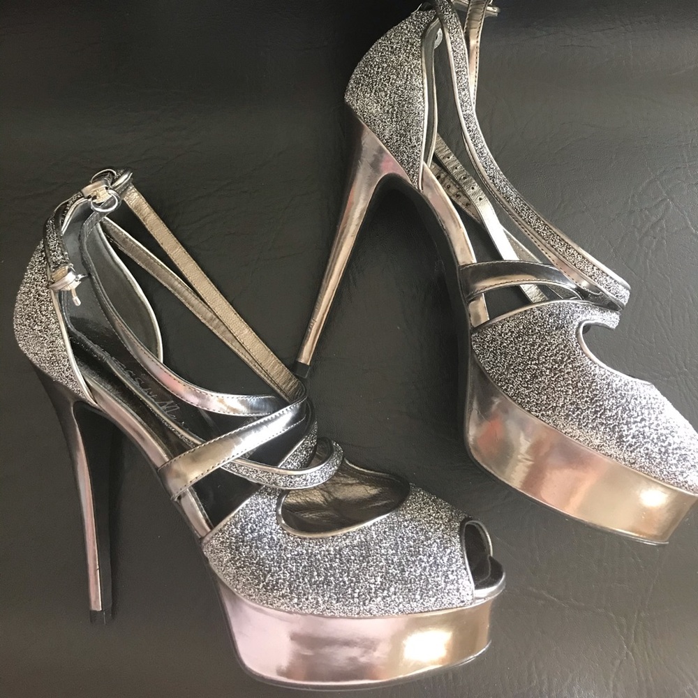 Guess by Marciano silver high heel shoes, size 7.5